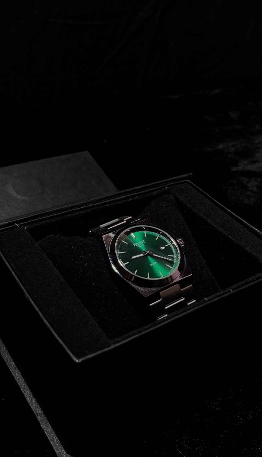 “Persada Emerald Elite Watch