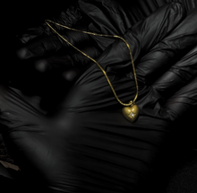 Persada Bella Heart Necklace