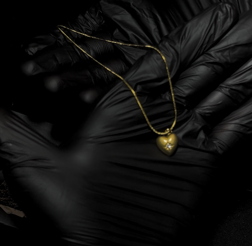 Persada Bella Heart Necklace